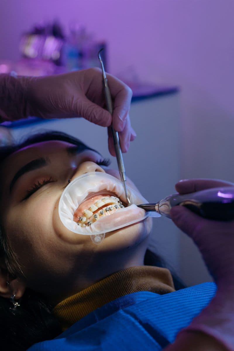 Prevenção e Limpeza - atendimento da Dra. Raíssa Santanna